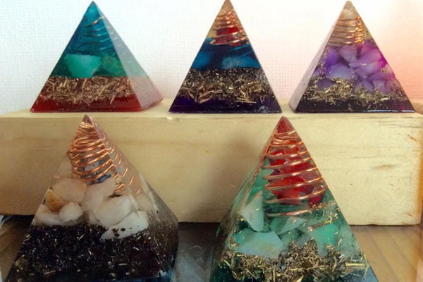 arte orgones piramide
